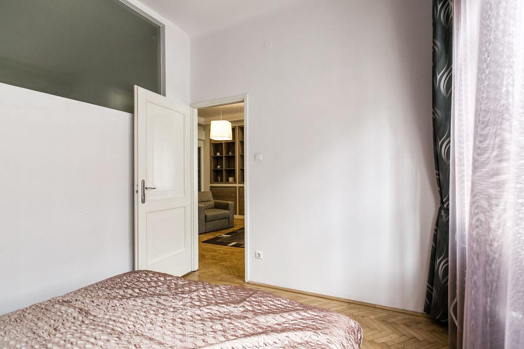 Apartment At Nagymezo Βουδαπέστη Εξωτερικό φωτογραφία