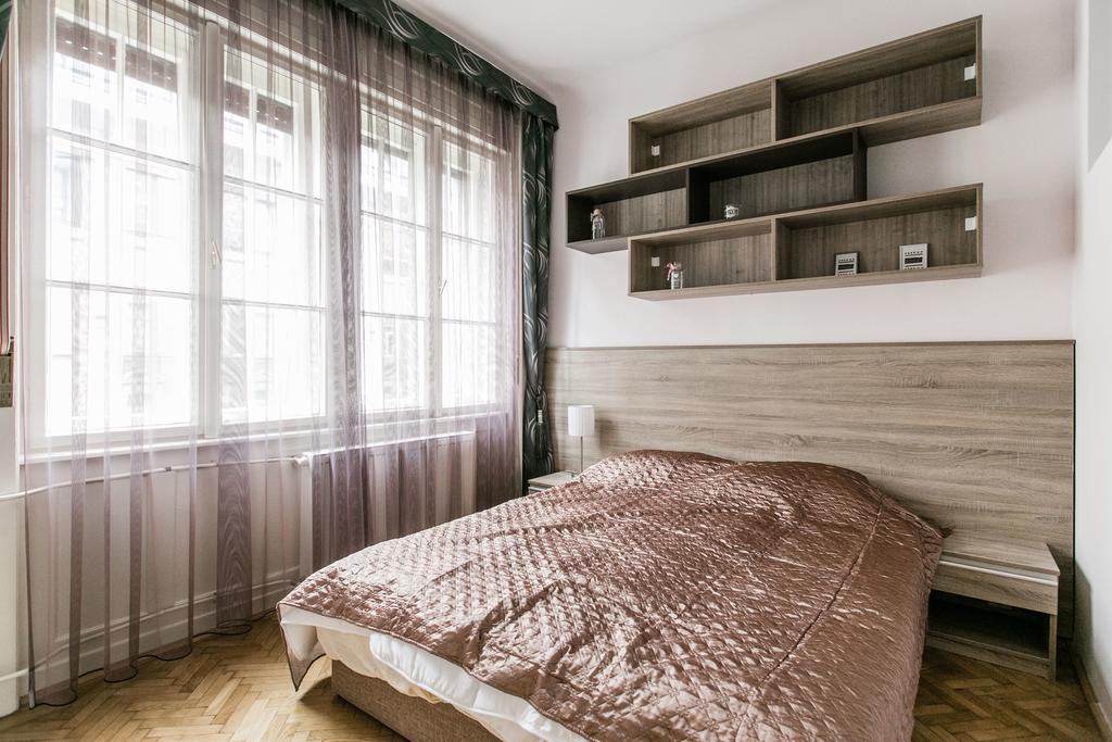 Apartment At Nagymezo Βουδαπέστη Εξωτερικό φωτογραφία